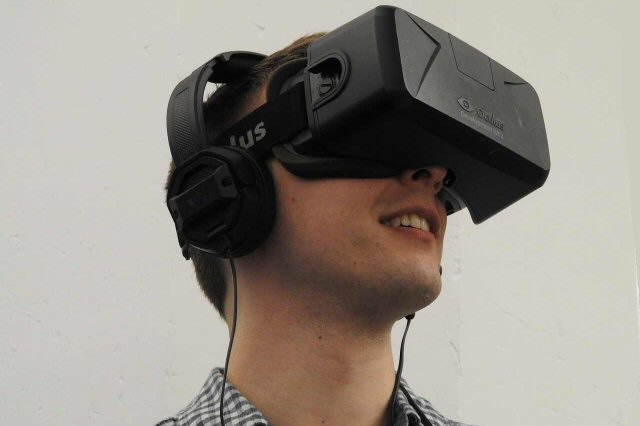 Virtual Reality Headset | Evans Graphics